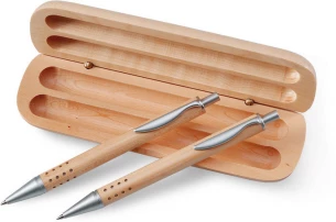 Pen gift set in wooden box