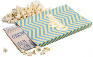 Popcorn kliendikujundusega karbis