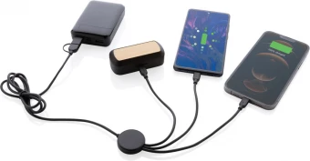 RCS kierrätetty TPE ja kierrätetty muovi 6-in-1 kaapeli.