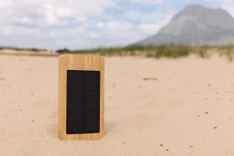 Sunwick 10.000 mAh Bamboo varavirtalähde aurinkopaneeleilla