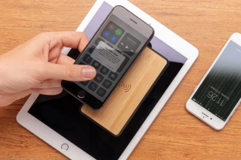 FSC®& RCS Rplastic 8000 mAh langaton virtapankki, ruskea