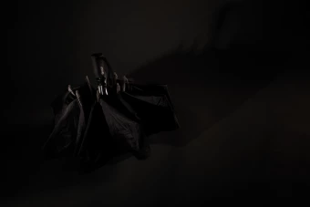 SP AWARE™ 23' kokoontaitettava käännettävä automaattinen avautuva/sulkeutuva sateenvarjo