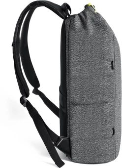 Bobby Urban vargakindel seljakott