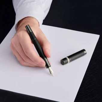 Core Iconicu kuulotsaga pastakas