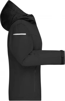 Ekstreemsete ilmaolude jaoks mõeldud kerge, vooderdatud softshell-jope