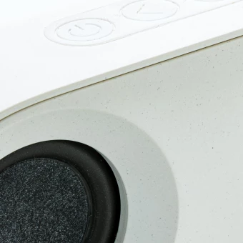 Oregon RCS kierrätysmuovista ja korkista valmistettu 10W kaiutin.