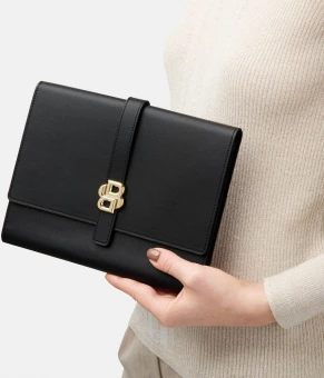 Kahe B-tähega A5 mapp