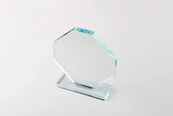 Klaasist trofee Rumbo