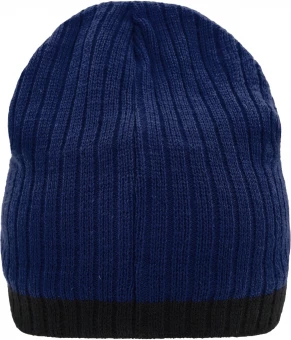 Klassikaline kootud müts soonikkoes