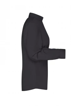 Klassikaline naiste pikkade varrukatega triiksärk