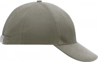 Klassikaline nokamüts kuue paneeliga