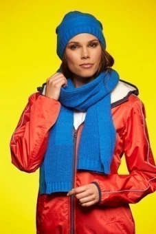 Kootud sall soonikkoes