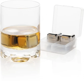 Uudelleenkäytettäviä ruostumattomasta teräksestä valmistettuja jääkuutioita 4kpl