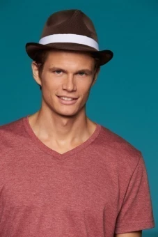 Kübarapael rohketes värvitoonides