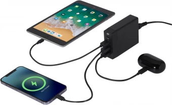 ADAPT 72 W:n kierrätetystä muovista valmistettu PD-latausasema