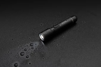 Gear X RCS kierrätetystä alumiinista valmistettu USB-ladattava taskulamppu