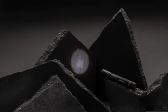 Gear X RCS kierrätetystä alumiinista valmistettu USB-ladattava taskulamppu