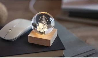 LED-kristalljõulupall Santa Light