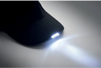 LED-valgustusega nokamüts Luzcap