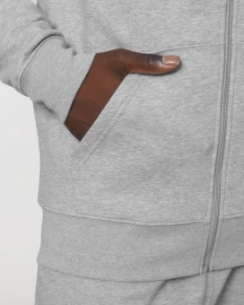 Luku ja kapuutsiga pusa, Cultivator