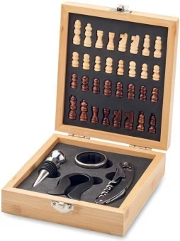 Malelaua veinikomplekt Chesset