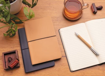 Moderni deluxe pehmeäkantinen A5 vihko