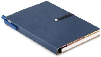 Muistikirja kynällä ja muistilehtiöllä