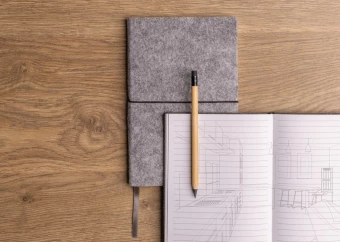 Märkmik vildist kaantega