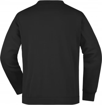 Meeste klassikaline pusa rinnataskuga