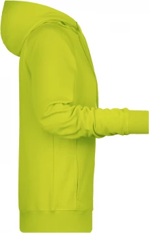 Naiste kapuutsiga pusa