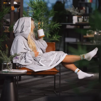 Oma kujundusega ülemõõduline pusa