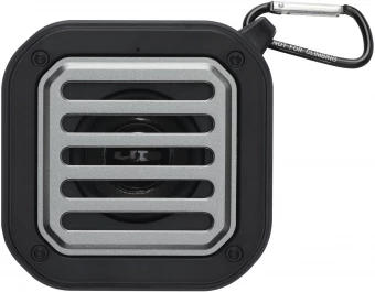 Solo 3 W:n IPX5 RCS -kierrätetystä muovista valmistettu, aurinkoenergialla toimiva Bluetooth®-kaiutin jousihaalla