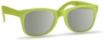 UV-suojatut aurinkolasit