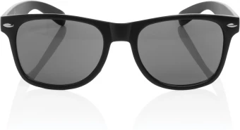 GRS aurinkolasit kierrätetystä muovista