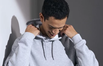 Pehme unisex pusa kapuutsiga