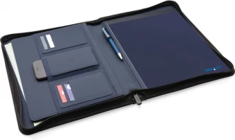 Impact AWARE™ RPET A4 portfolio vetoketjulla