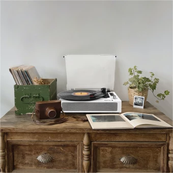 Prixton Studio deluxe-levysoitin ja musiikkisoitin