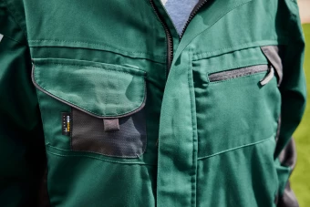 Professionaalne tööjakk kõrgkvaliteetse varustusega