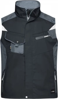 Professionaalne töövest kõrgkvaliteetse varustusega