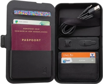 Reisitarvikute ümbris laadijaga Swiss Peak RCS