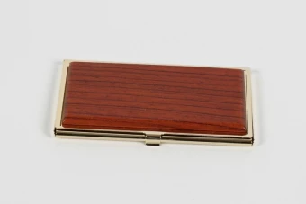 Rosewood visiitkaardivutlar