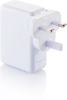 Travel plug with 4 USB ports