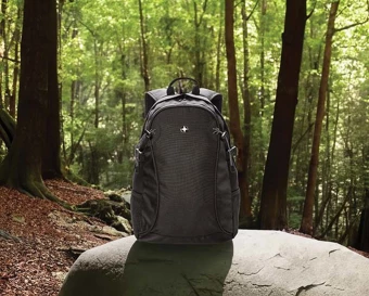 Swiss Peak ulkoilureppu PVC vapaa, musta