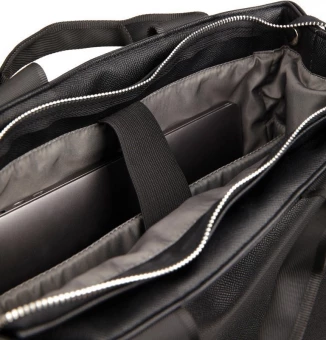 VINGA Bermond RCS kierrätysmateriaaleista valmistettu reppu