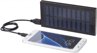 Stellar-aurinkokennovaravirtalähde, 8000 mAh