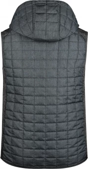 Stiilne mitmest eri materjalist Vest