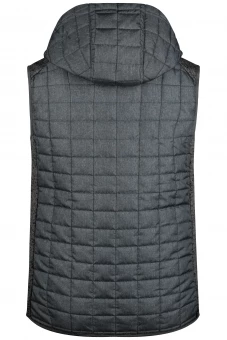 Stiilne mitmest eri materjalist Vest