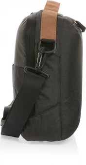 Impact AWARE™ 300D two tone deluxe 15.6" laukku