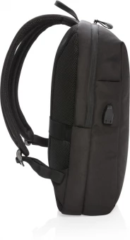 Swiss Peak AWARE™ RFID ja USB kannettavan tietokoneen reppu, musta