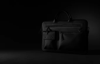 Swiss Peak GRS kierrätetystä PU-materiaalista valmistettu laukku 14 tuuman kannettavalle tietokoneelle